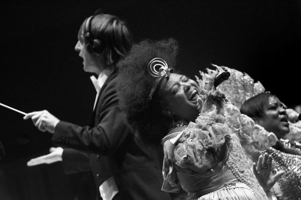 Basement Jaxx Vs. Metropole Orkest - Mozart's Tea Party